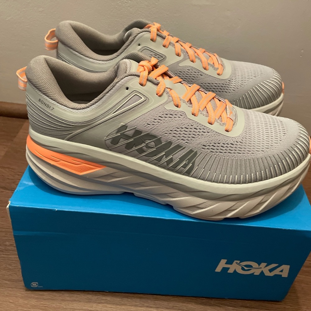 HOKA women Bondi 7 sneakers